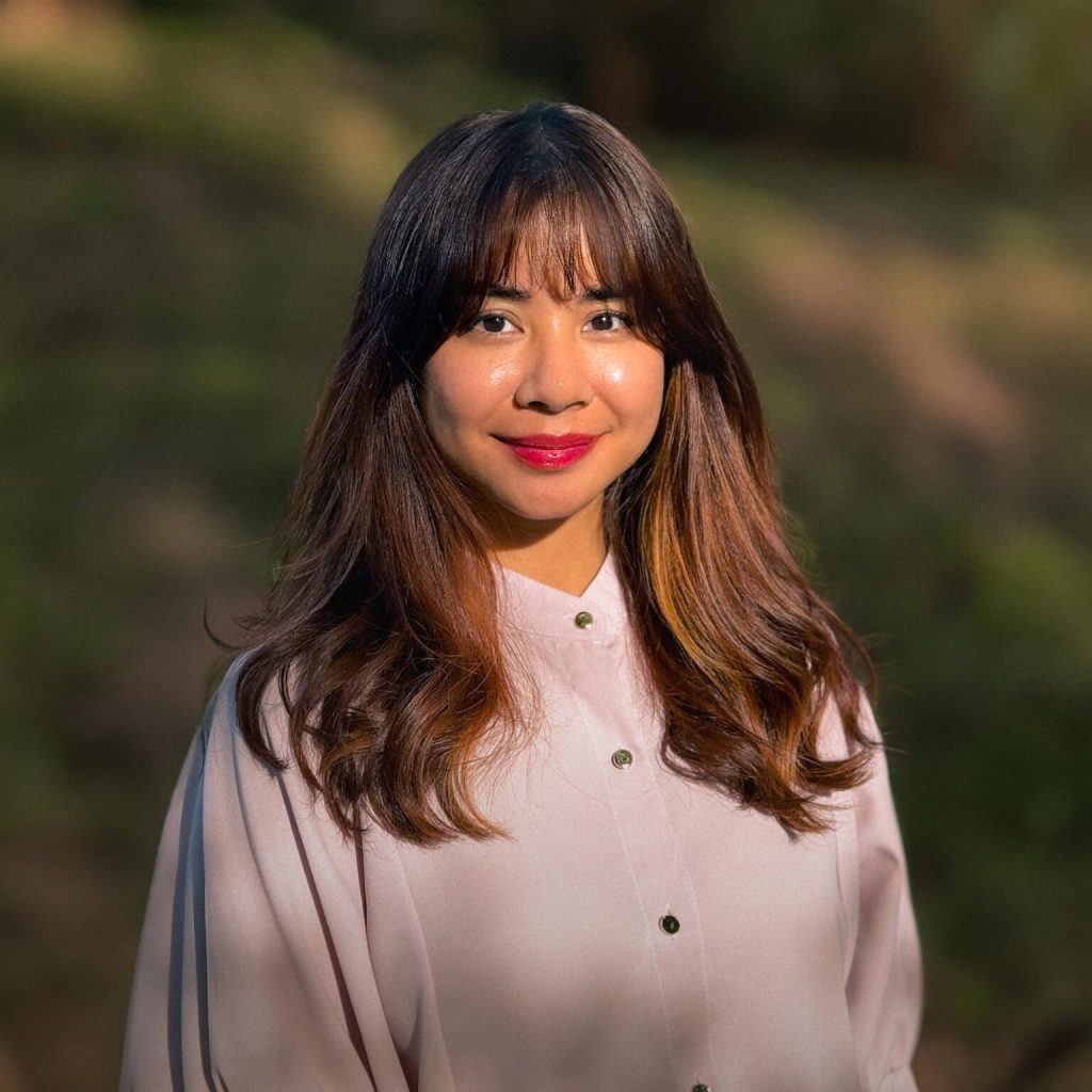 Portrait photo of Angela